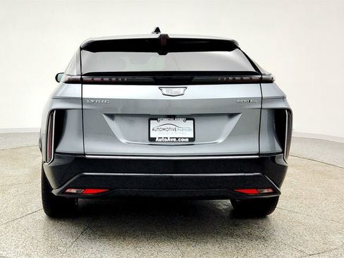 Used 2024 Cadillac Lyriq Luxury image 6
