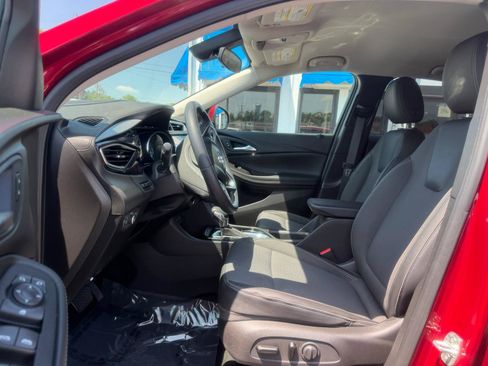 Used 2021 Buick Encore GX Select w/ Advanced Technology Package AWD/4WD image 11