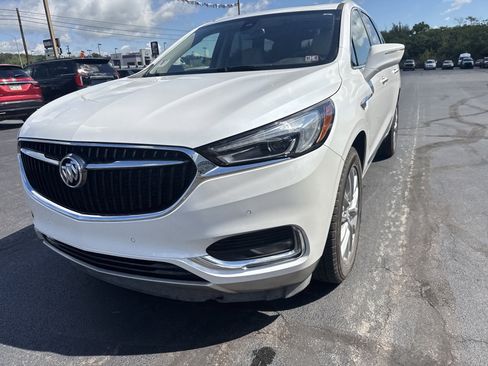 Used 2020 Buick Enclave Premium w/ Sun and Sites Package image 10
