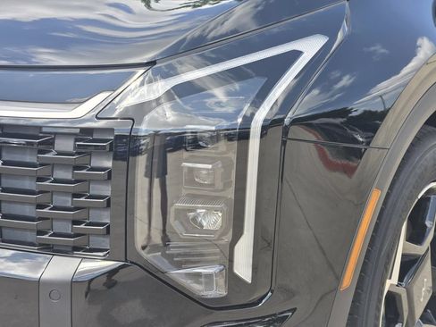 New 2026 Kia Sportage EX FWD image 7