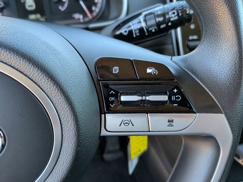 Used 2024 Hyundai Tucson SE image 18