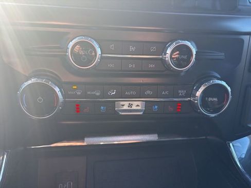 Used 2023 Ford F150 Lariat w/ Equipment Group 502A High image 13