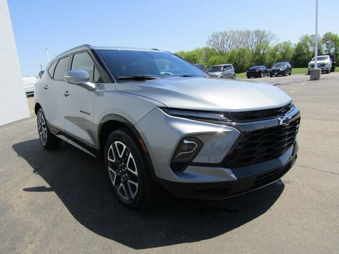 Used 2024 Chevrolet Blazer RS w/ Enhanced Convenience Package AWD/4WD image 8