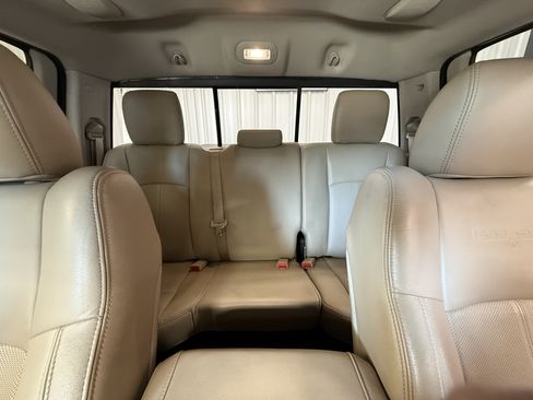 Used 2018 RAM 1500 Laramie AWD/4WD image 21