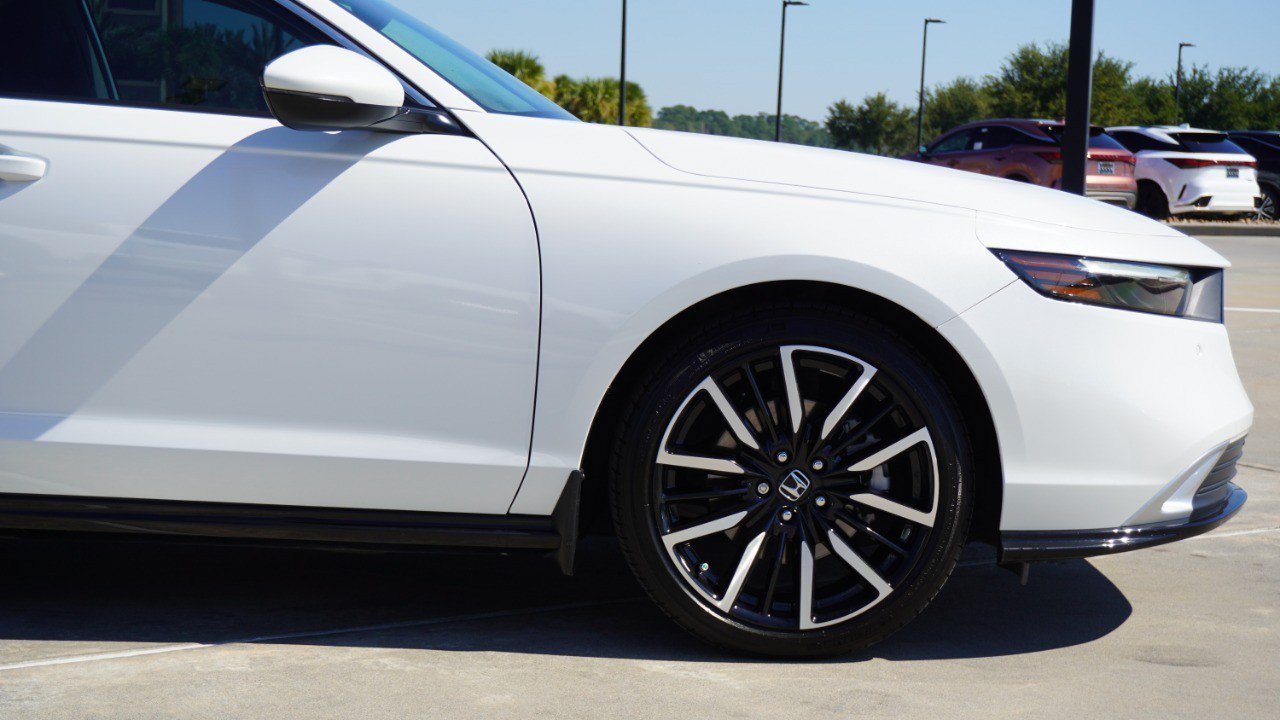 Used 2023 Honda Accord Touring image 10