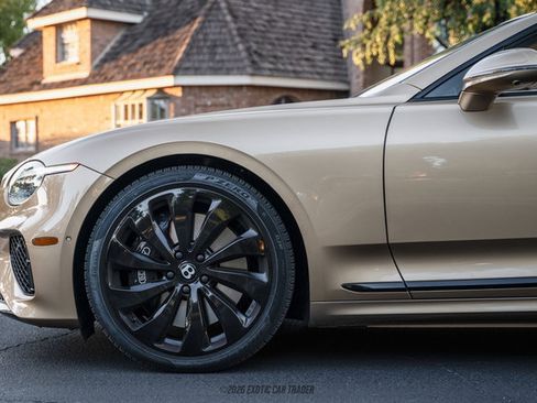 Used 2026 Bentley Continental GTC AWD/4WD image 4