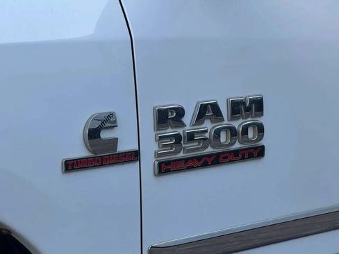 Used 2014 RAM 3500 Tradesman w/ Chrome Appearance Group AWD/4WD image 37