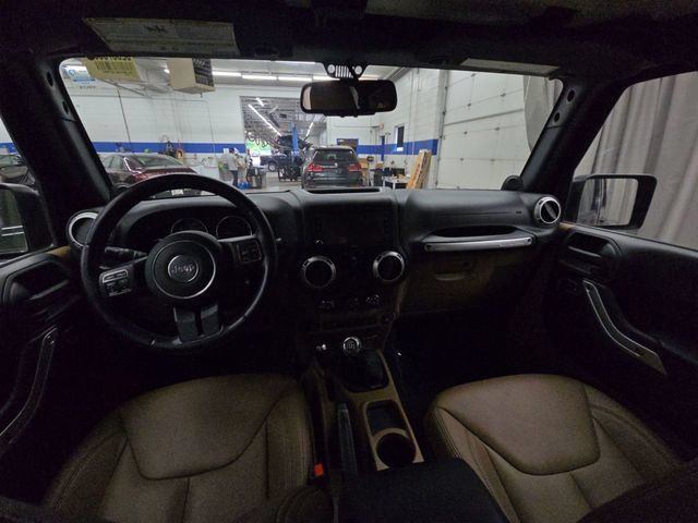 Used 2013 Jeep Wrangler Unlimited Sahara w/ Connectivity Group AWD/4WD image 26