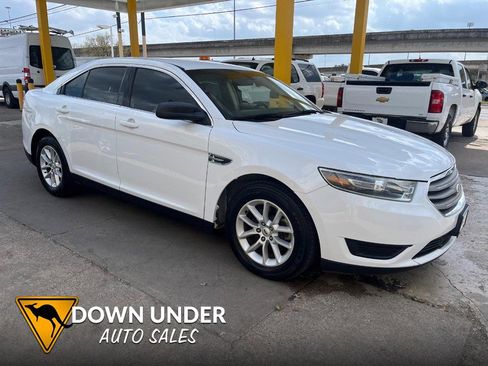 Used 2014 Ford Taurus SE image 1