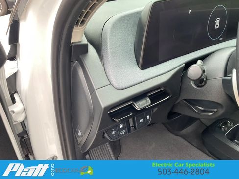 Used 2023 Kia EV6 Wind w/ Wind Technology Package AWD/4WD image 26