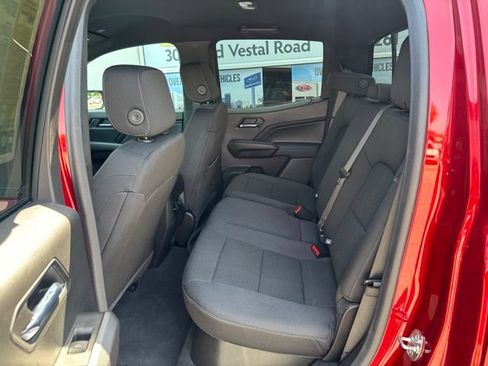 Used 2024 Chevrolet Colorado LT w/ LT Convenience Package AWD/4WD image 18