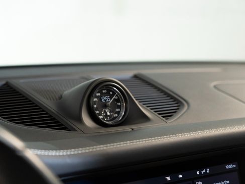 Certified 2023 Porsche Macan GTS AWD/4WD image 20