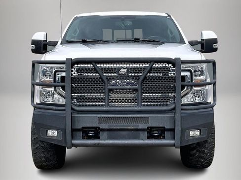Certified 2020 Ford F250 Lariat w/ Lariat Value Package image 3