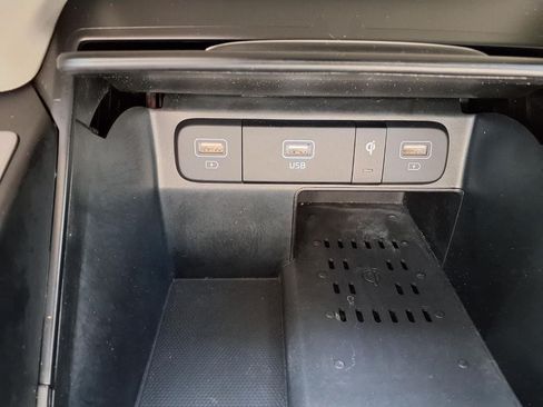 Used 2023 Kia Sorento S w/ Panoramic Sunroof Package FWD image 23