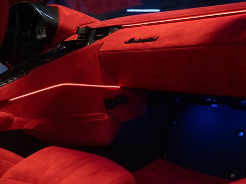 Used 2020 Lamborghini Aventador SVJ AWD/4WD image 73