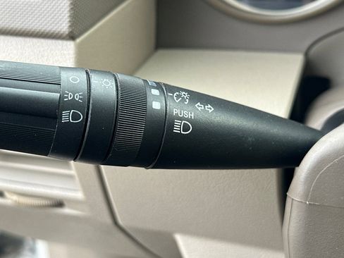 Used 2009 Dodge Caliber SXT image 26