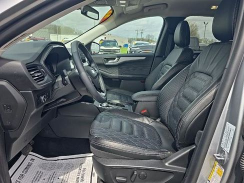 Certified 2023 Ford Escape Platinum w/ Premium Technology Package AWD/4WD image 16