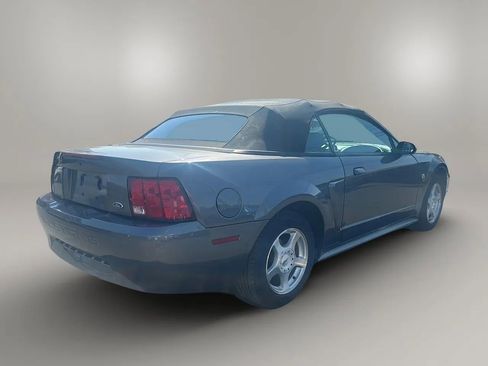 Used 2004 Ford Mustang Premium image 4
