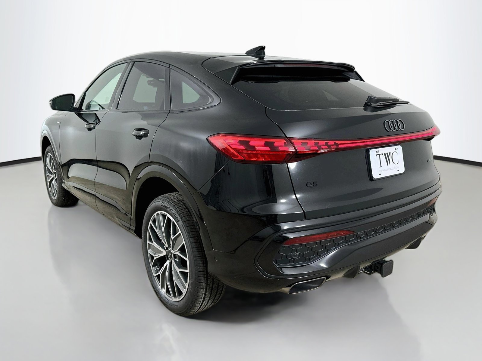 New 2026 Audi Q5 Premium Plus AWD/4WD image 7