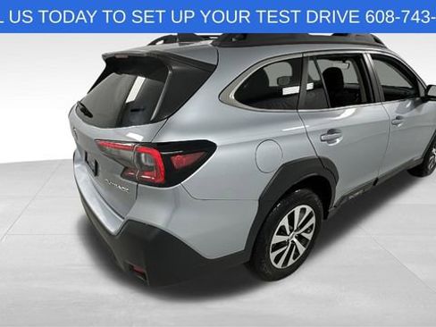 Certified 2024 Subaru Outback Premium image 3