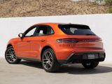 Certified 2025 Porsche Macan image 3