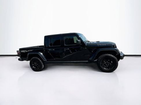 Used 2022 Jeep Gladiator Sport AWD/4WD image 10