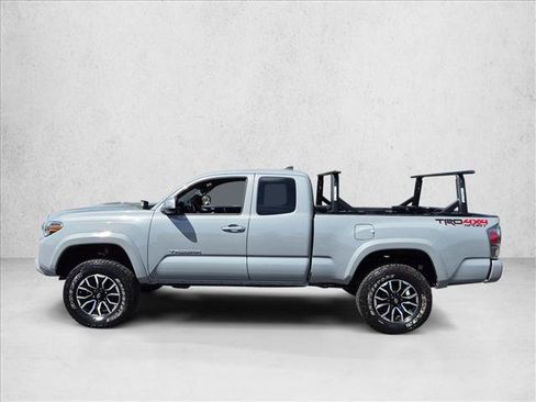 Used 2021 Toyota Tacoma TRD Sport AWD/4WD image 5