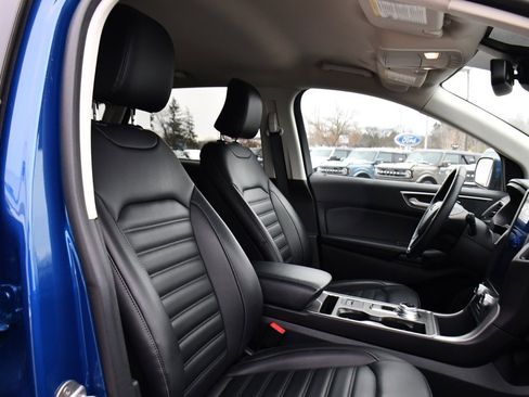 Used 2024 Ford Edge SEL w/ Convenience Package image 16