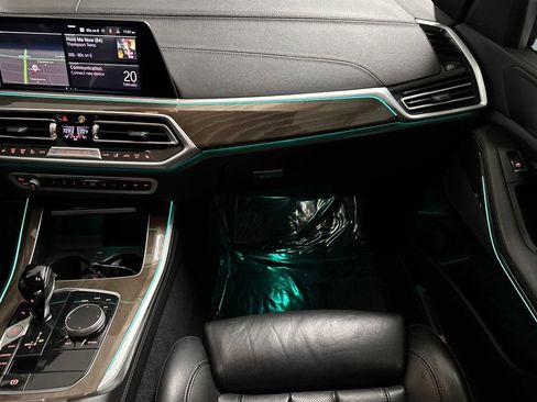 Certified 2022 BMW X5 xDrive40i w/ M Sport Package image 25