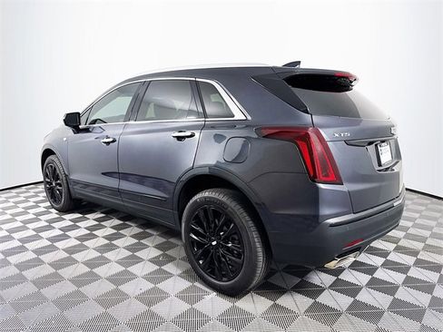 Used 2022 Cadillac XT5 Luxury w/ LPO, ONYX Package image 4