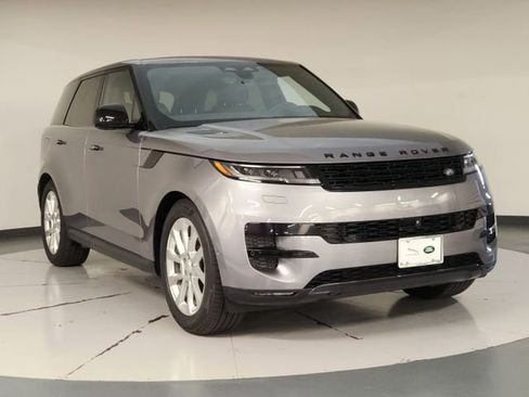 Used 2025 Land Rover Range Rover Sport SE AWD/4WD image 7