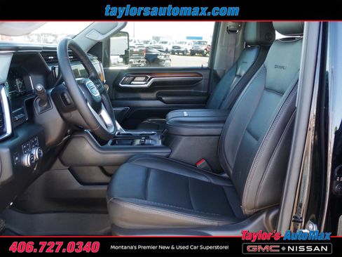Used 2024 GMC Sierra 3500 Denali image 4