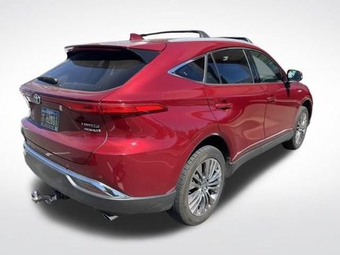 Used 2021 Toyota Venza Limited w/ Advanced Technology Package AWD/4WD image 3