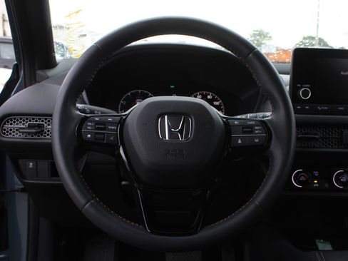 Used 2025 Honda HR-V Sport image 10