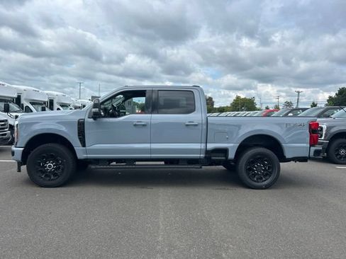 New 2026 Ford F250 Lariat w/ Black Appearance Package AWD/4WD image 4
