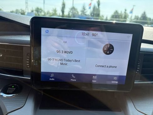 Used 2021 Ford Explorer XLT w/ Equipment Group 202A AWD/4WD image 26