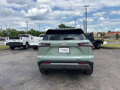 New 2026 Chevrolet Equinox LT image 4