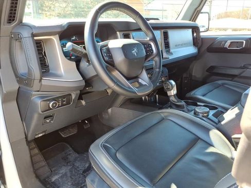 Used 2025 Ford Bronco Outer Banks image 13
