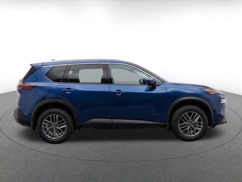 Used 2026 Nissan Rogue SV FWD image 10