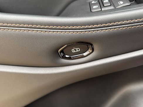 New 2026 Jeep Cherokee Limited AWD/4WD image 13