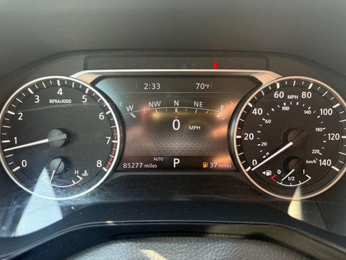 Used 2023 Nissan Pathfinder SL image 21