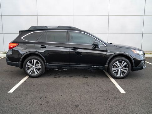 Used 2018 Subaru Outback 2.5i Limited image 8