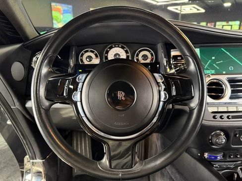 Used 2015 Rolls-Royce Wraith RWD image 10