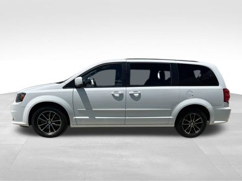 Used 2017 Dodge Grand Caravan GT FWD image 13