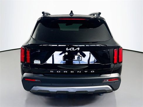 Used 2022 Kia Sorento SX Prestige w/ Rust Color Package image 6