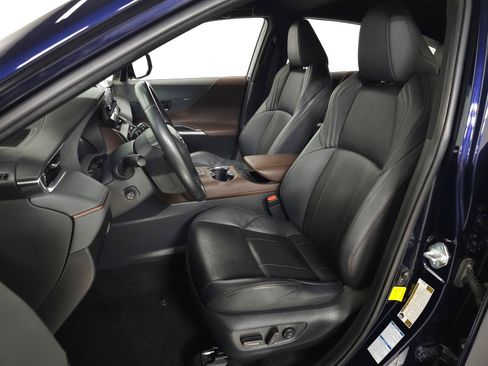 Used 2021 Toyota Venza XLE w/ Softex Package AWD/4WD image 17