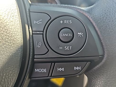 Used 2025 Toyota RAV4 LE image 18