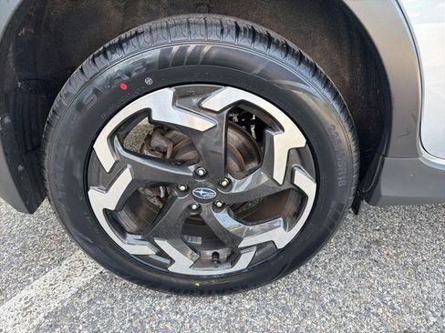 Used 2023 Subaru Crosstrek 2.5i Limited w/ Moonroof Package image 16