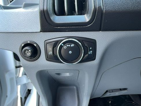 Used 2018 Ford Transit 250 148 Medium Roof RWD image 12