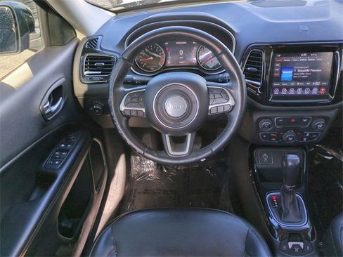 Used 2019 Jeep Compass Limited image 16